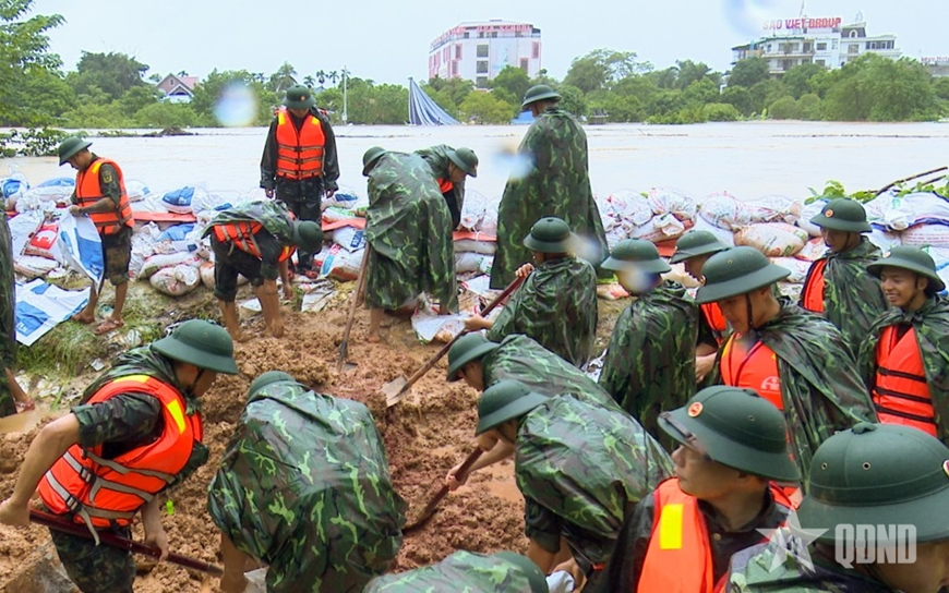Quân đội chủ động ứng phó với mưa lũ, ngập lụt